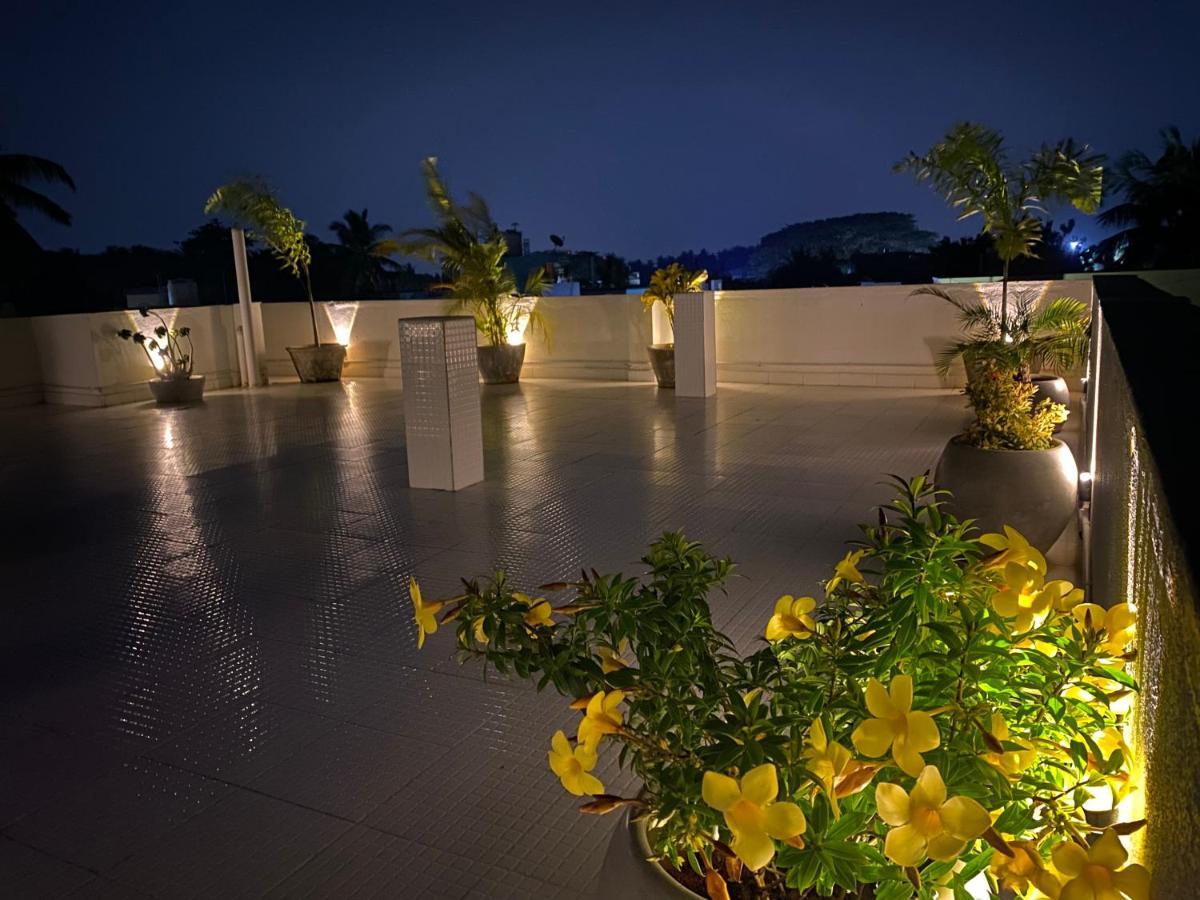 La Paradise Luxury - Tie Hotels & Resorts Puduccseri Kültér fotó
