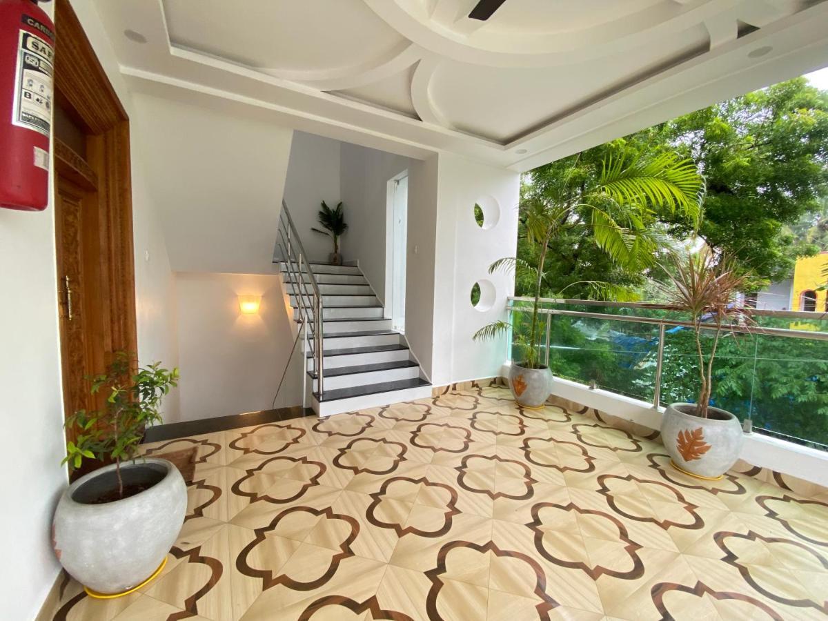 La Paradise Luxury - Tie Hotels & Resorts Puduccseri Kültér fotó