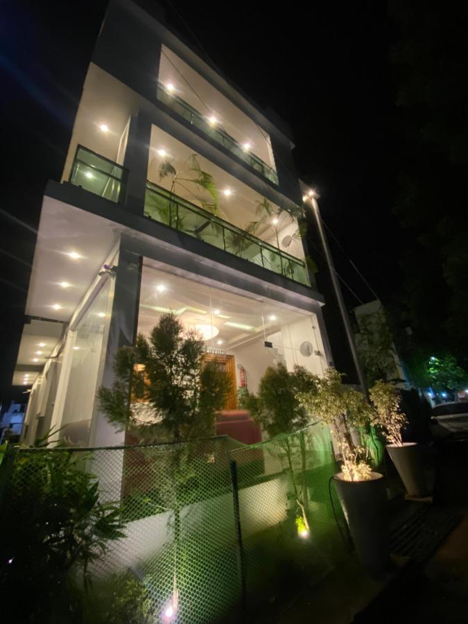 La Paradise Luxury - Tie Hotels & Resorts Puduccseri Kültér fotó